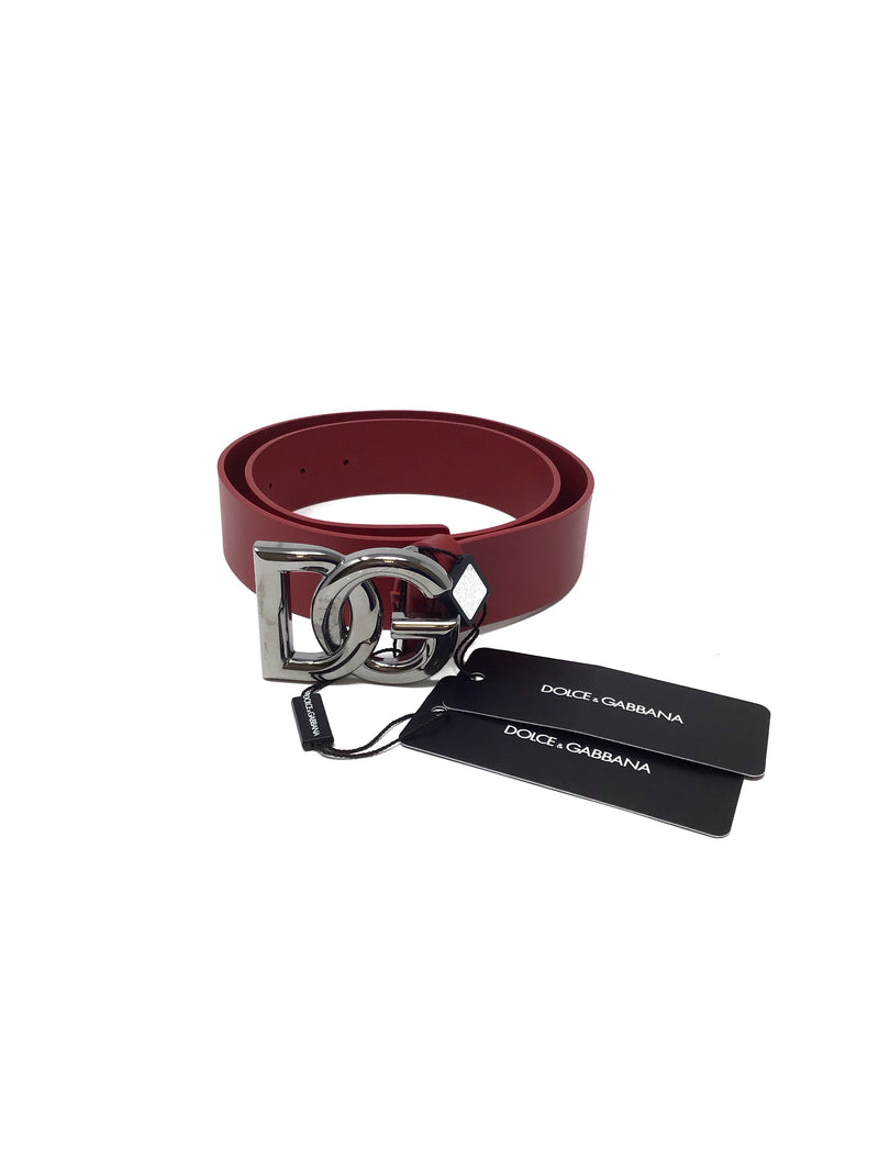 Dolce 
Gabbana Size 85 Red/Ruthenium WB! Leather Crossover DG Logo Buckle Belt