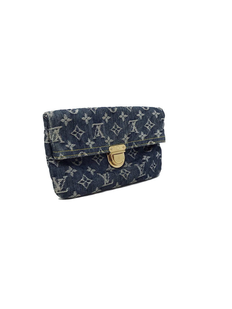 Louis Vuitton Blue 
07 Monogram Denim Pochette Plat Clutch