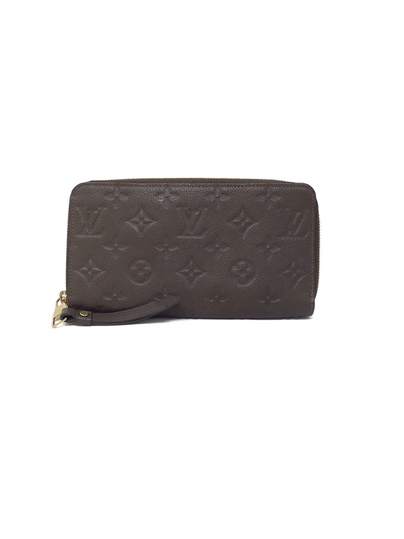 Louis Vuitton 
11 
Zippy
 Empreinte Leather Continental Wallet