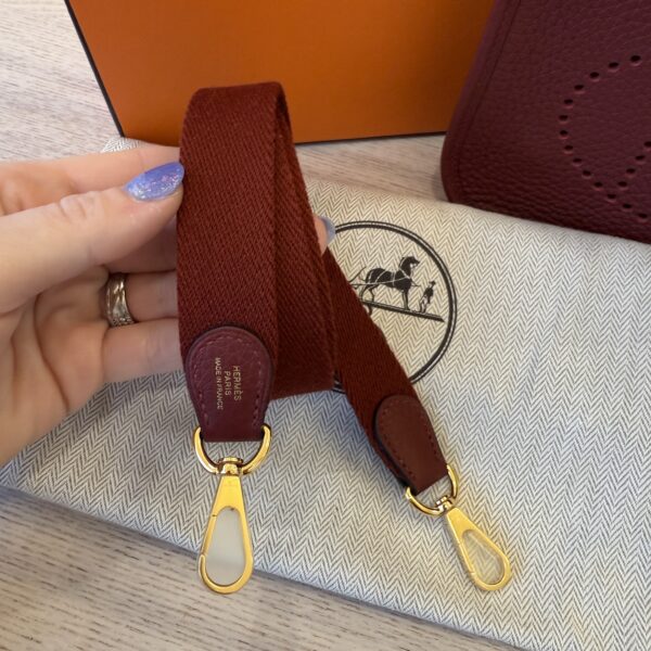 Hermes Taurillon Clemence Evelyne TPM Rouge H