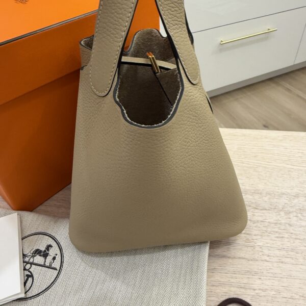Hermes Taurillon Clemence Picotin Lock 18 PM Trench Gold Hardware