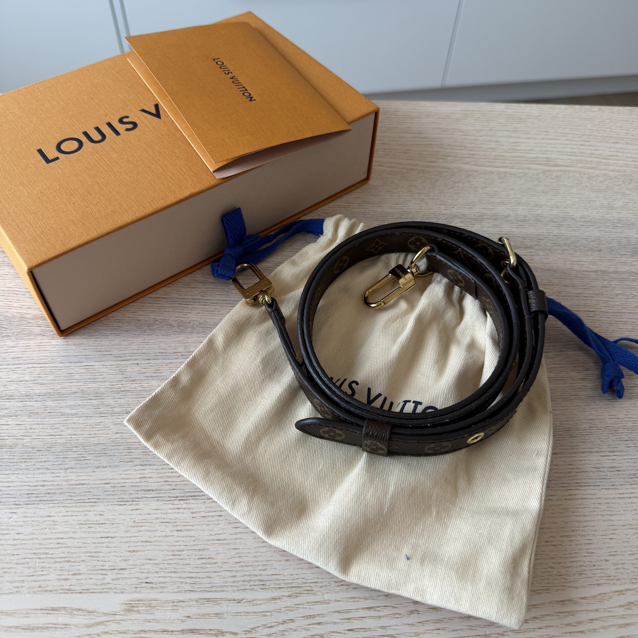 Louis Vuitton Monogram Bandoulière Strap