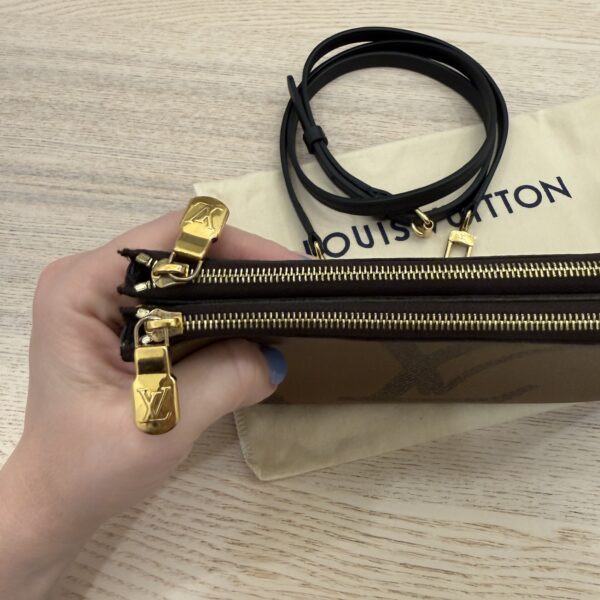 Louis Vuitton Double Zip Pochette Limited Edition Reverse Monogram Giant