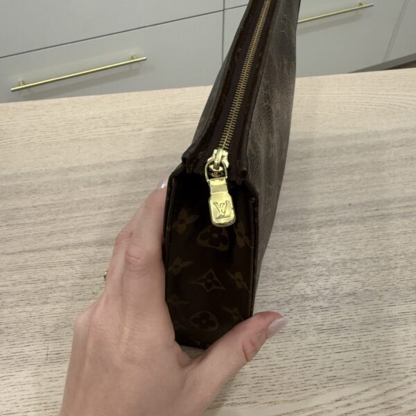 Louis Vuitton Monogram Toiletry 26