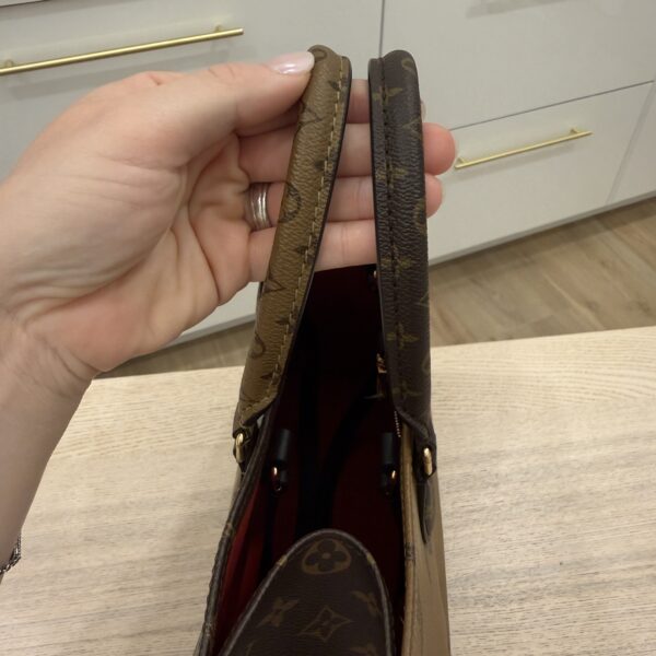 Louis Vuitton Monogram Reverse Giant Onthego MM