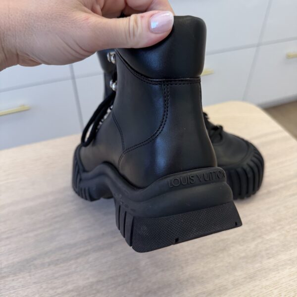 Louis Vuitton Calfskin Patent Monogram Ruby Flat Ranger Boots 39 Black