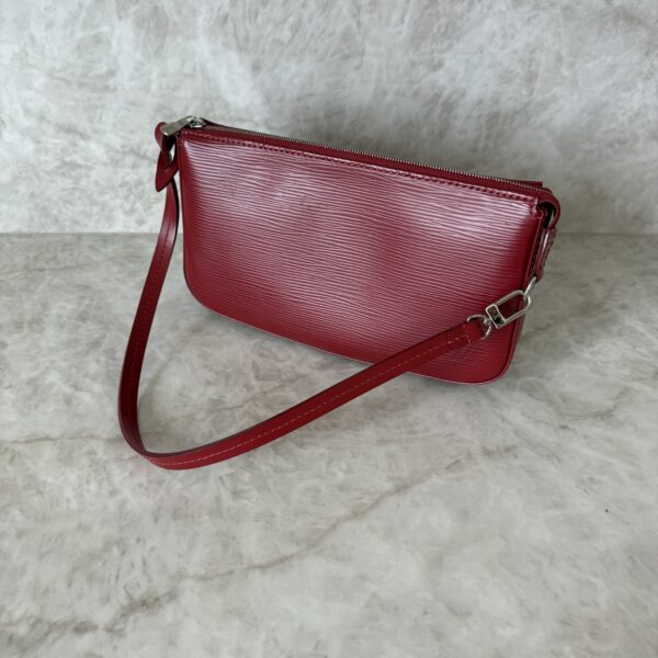 Louis Vuitton Epi Leather Pochette Accessories NM Fuchsia