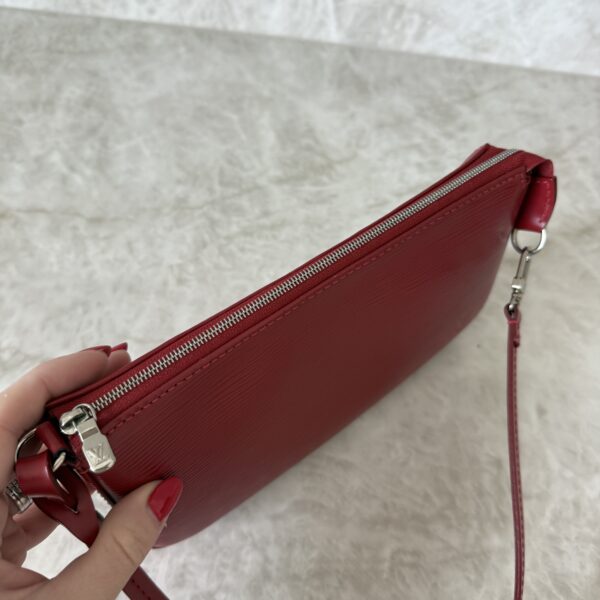 Louis Vuitton Epi Leather Pochette Accessories NM Fuchsia