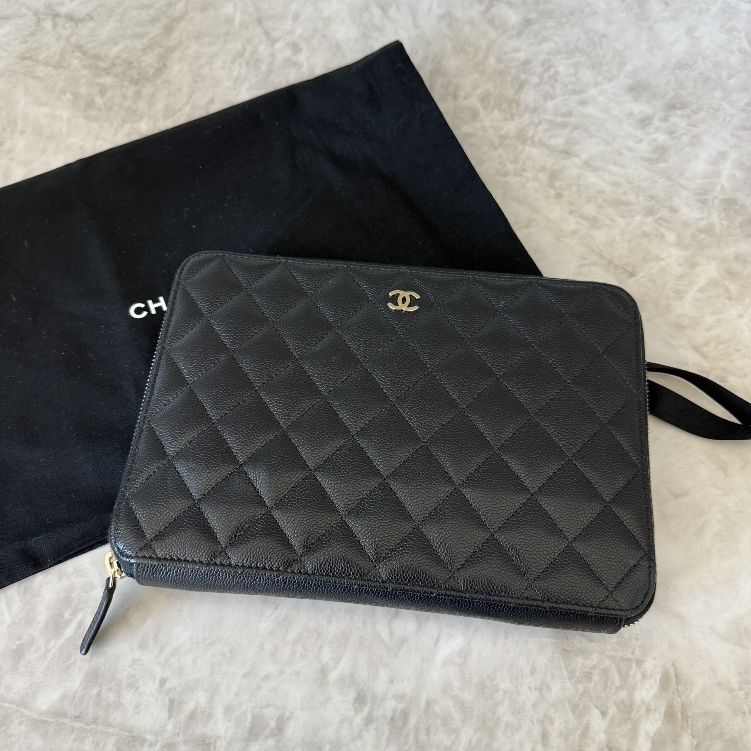 Chanel Caviar Quilted Large Zipped Clutch Black