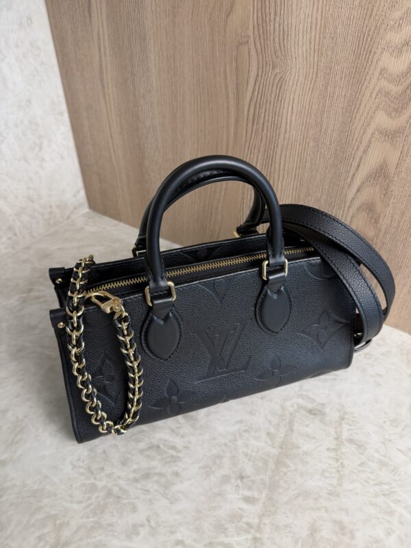 Louis Vuitton Empreinte Monogram Giant OnTheGo East West Black
