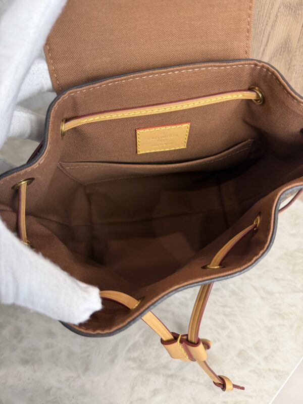 Louis Vuitton Monogram Montsouris BB NM