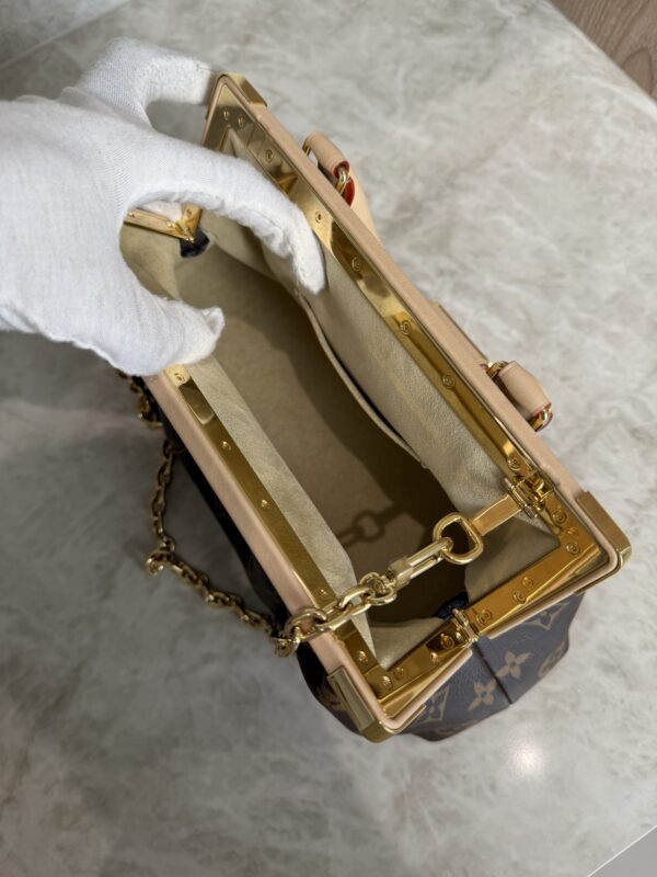 Louis Vuitton Monogram Clutch