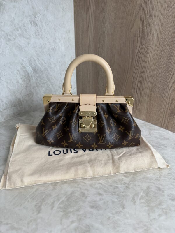Louis Vuitton Monogram Clutch