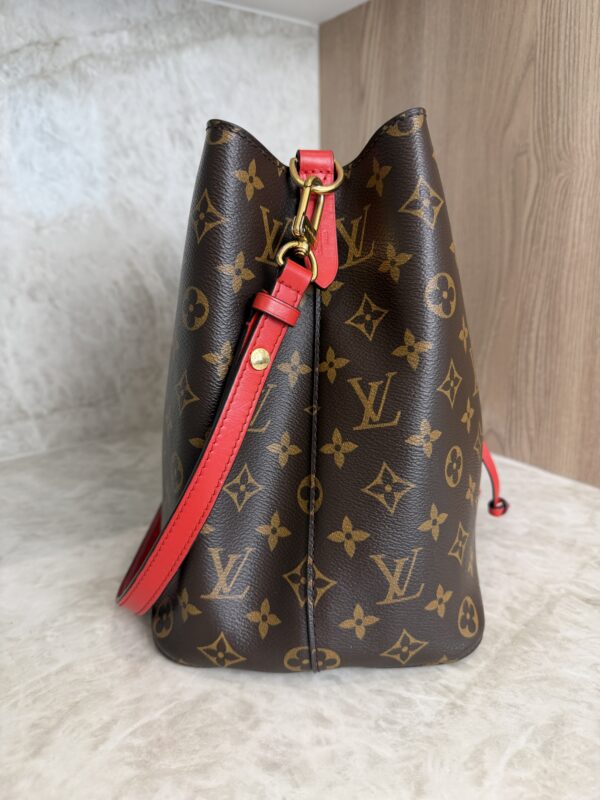 Louis Vuitton Monogram Neonoe MM Cerise