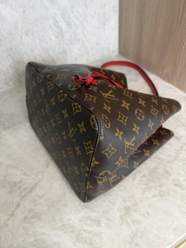 Louis Vuitton Monogram Neonoe MM Cerise