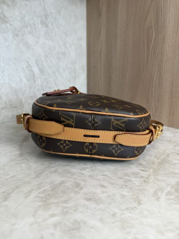 Louis Vuitton Monogram Boite Chapeau Souple MM Bag
