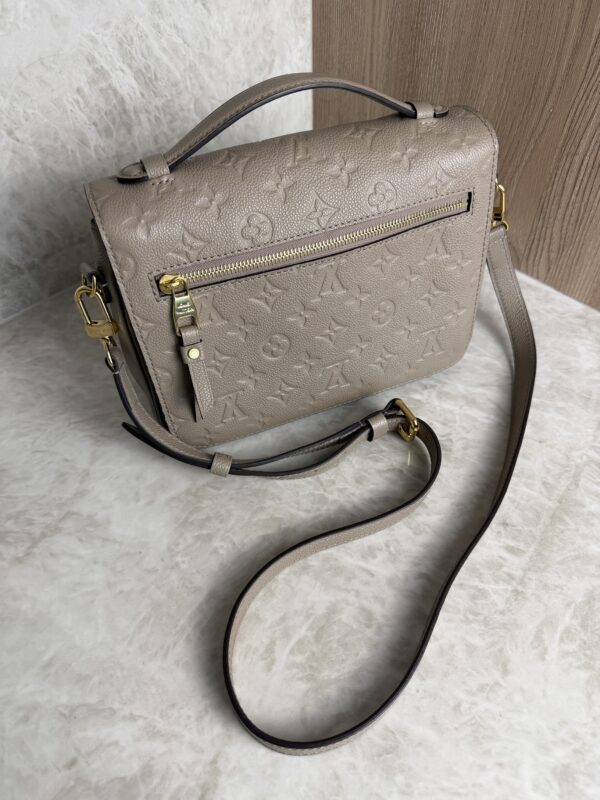 Louis Vuitton Empreinte Pochette Metis Tourterelle