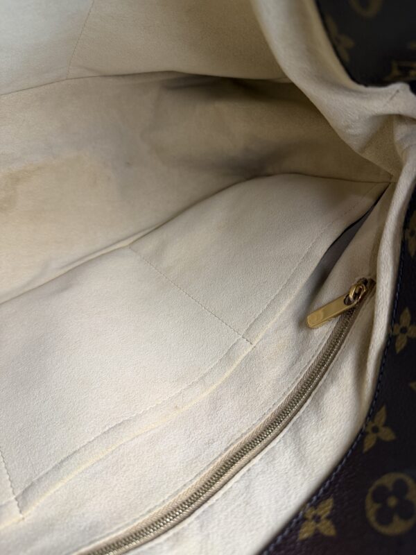Louis Vuitton Monogram Artsy MM