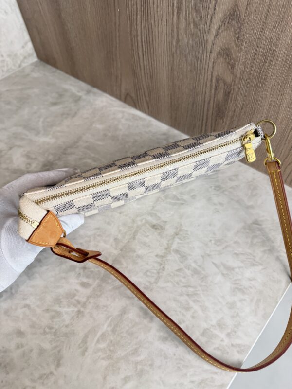 Louis Vuitton Damier Azur Pochette Accessories NM