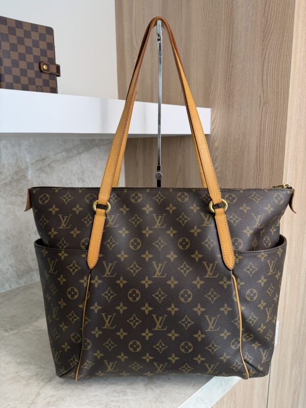 Louis Vuitton Monogram Totally GM