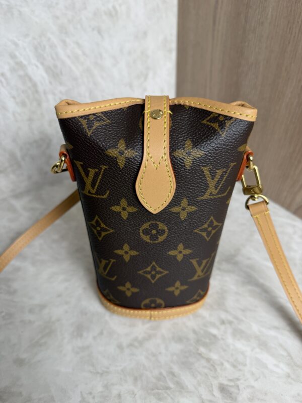 Louis Vuitton Monogram Fold Me Pouch