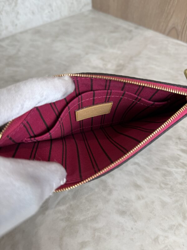 Louis Vuitton Monogram Neverfull PM Pochette