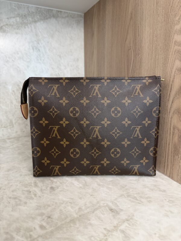 Louis Vuitton Monogram Toiletry 26