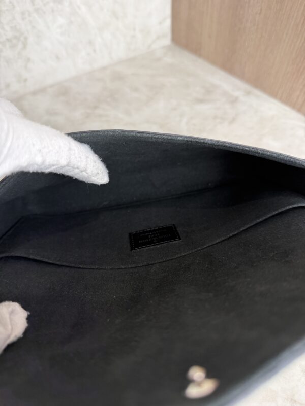 Louis Vuitton Epi Pochette Felicie Chain Wallet Noir
