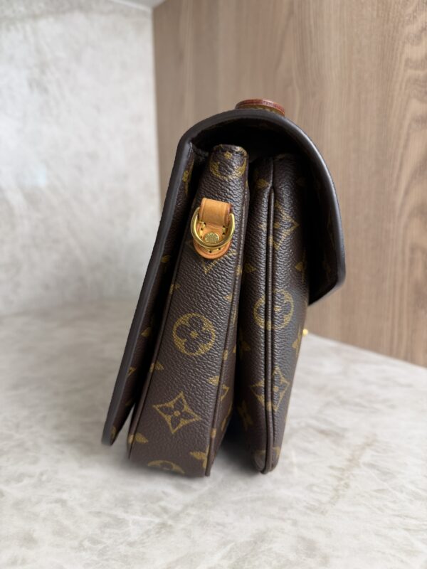 Louis Vuitton Monogram Pochette Metis