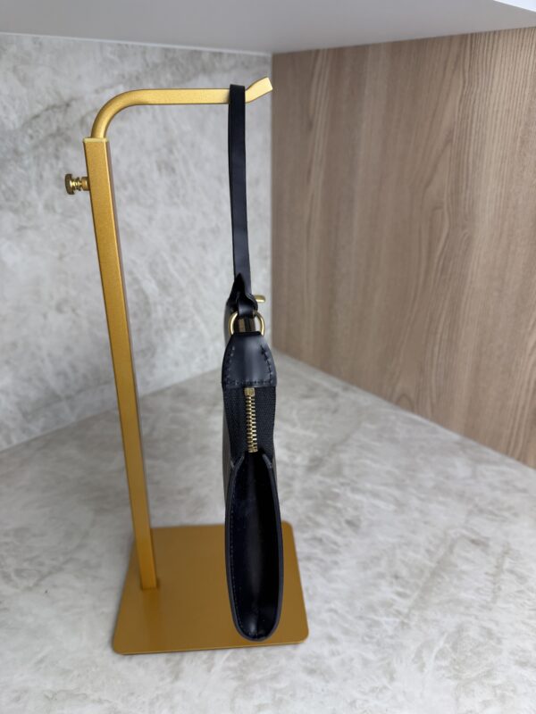 Louis Vuitton Epi Pochette Accessories 24 Black